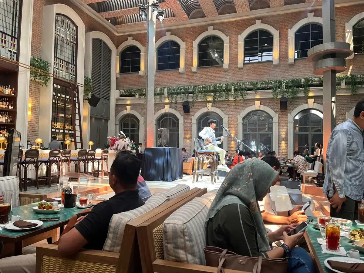 Skola Courtyard dan Osteria GIA Jadi Pusat Nongkrong Baru di Kota Lama