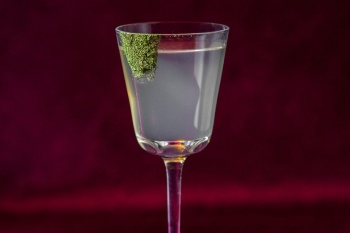 NAAGA Bar, Menyatukan Esensi Bar Modern dan Vibe Pub Jakarta Pusat